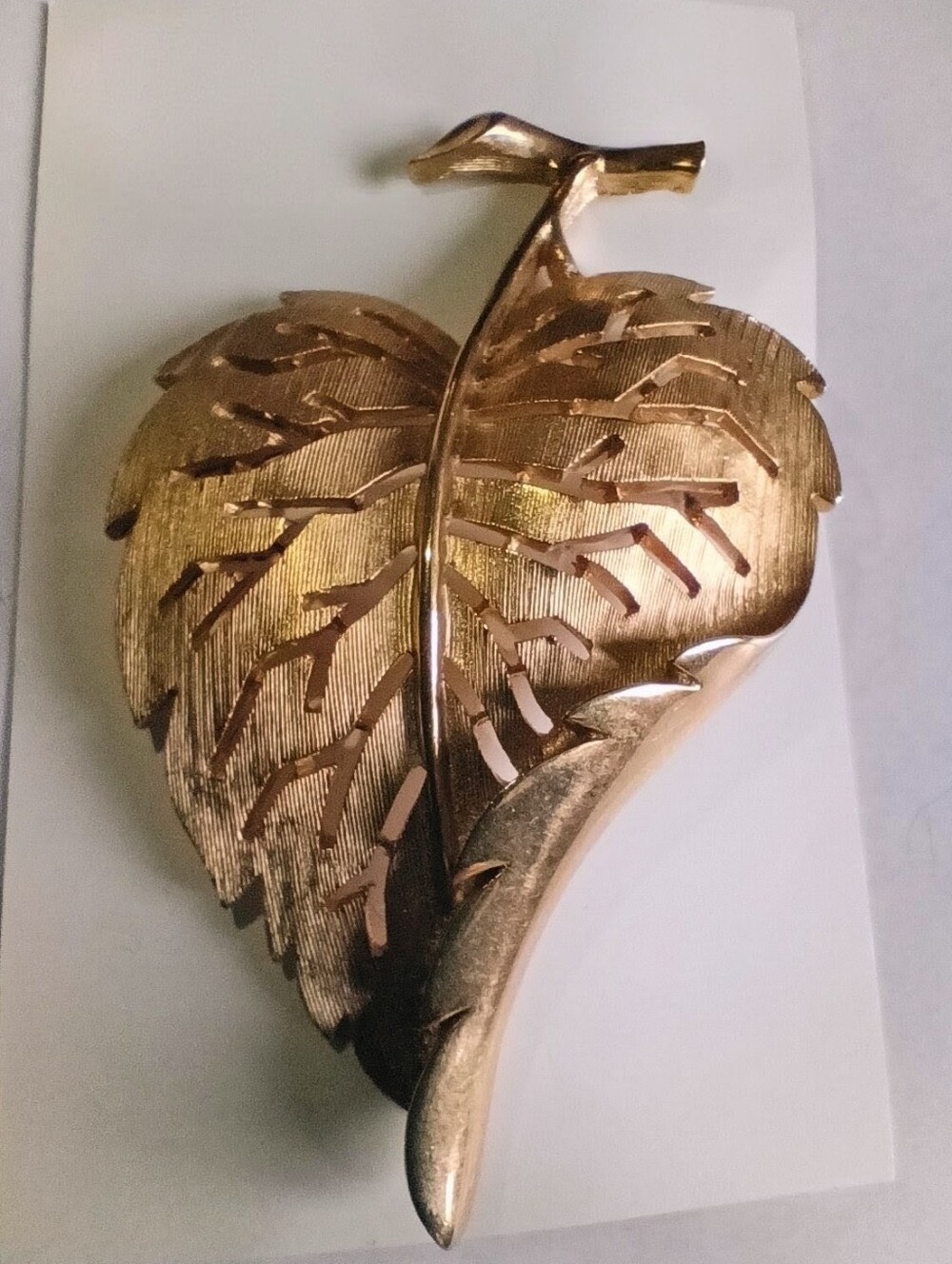 TRIFARI Vintage Gold Textured Leaf Brooch